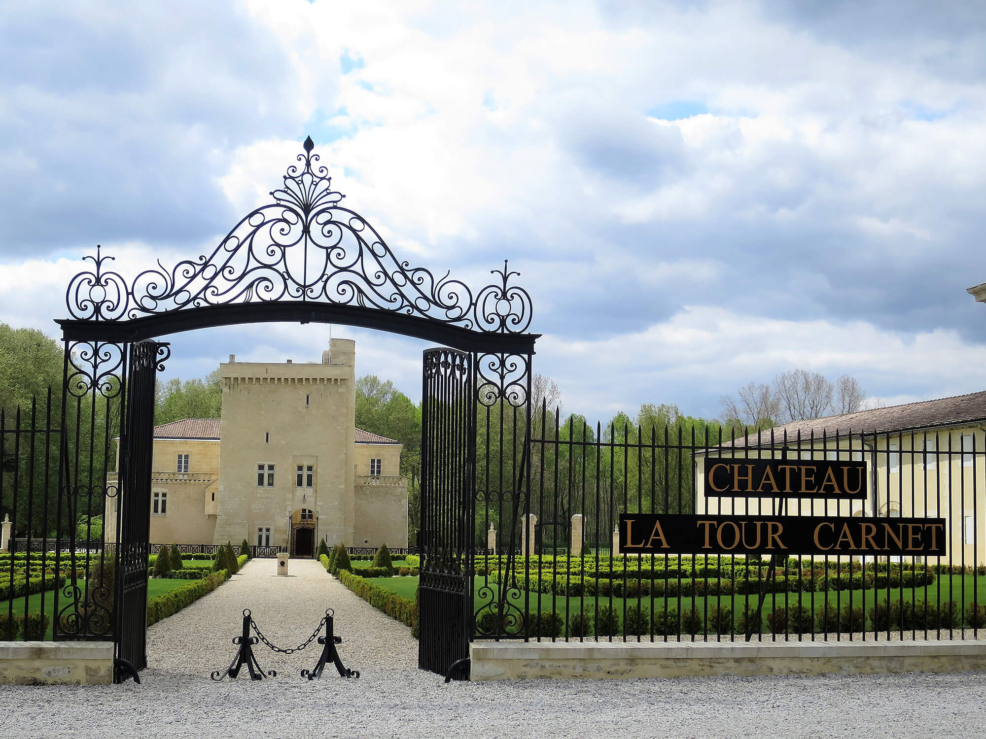 chateau la tour carnet